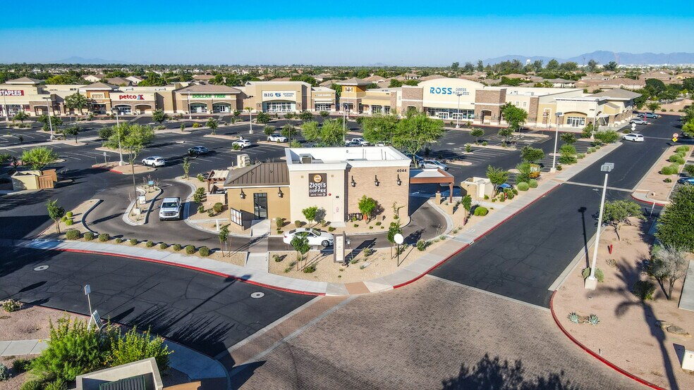 Primary Photo Of 4044 S Arizona Ave, Chandler Freestanding For Sale