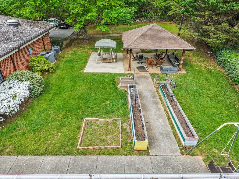 More Photos Of 5900 Bethabara Park Blvd, Winston-Salem Healthcare For Sale