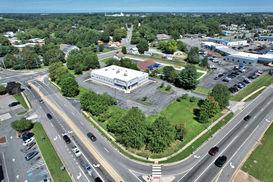 More Photos Of 1580 S Dupont Hwy, Dover General Retail For Sale