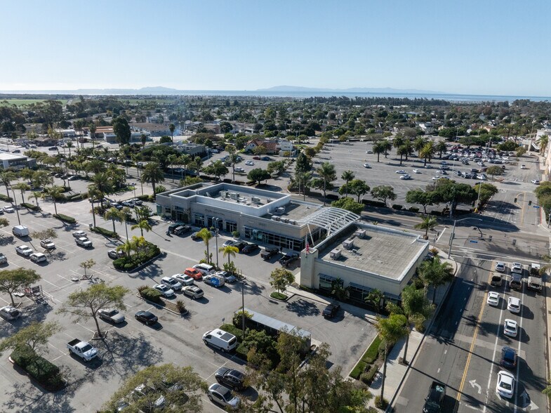 More Photos Of 488 S Mills Rd, Ventura Freestanding For Lease