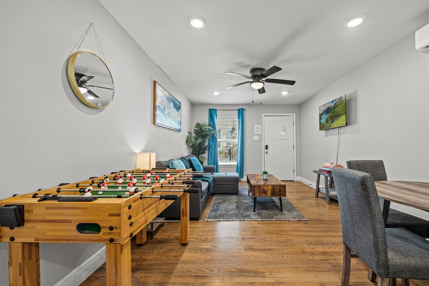 More Photos Of 2512 Calumet St, Houston Apartments For Sale