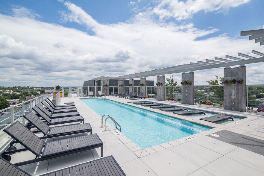 More Photos Of 625 H St NE, Washington Apartments For Lease