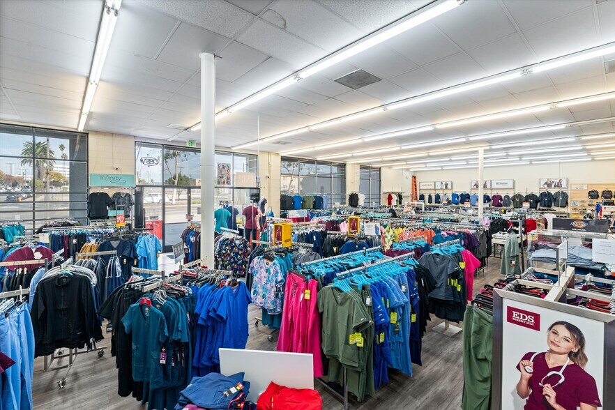 More Photos Of 500 E Willow St, Long Beach General Retail For Sale