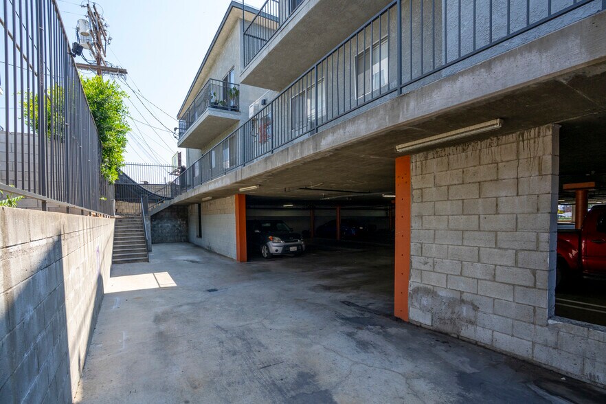 More Photos Of 117 S Avenue 64, Los Angeles Apartments For Sale