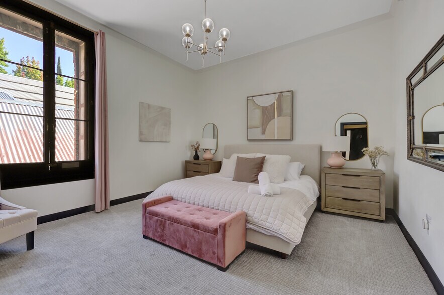 More Photos Of 233 Broad St, Nevada City Hotel For Sale