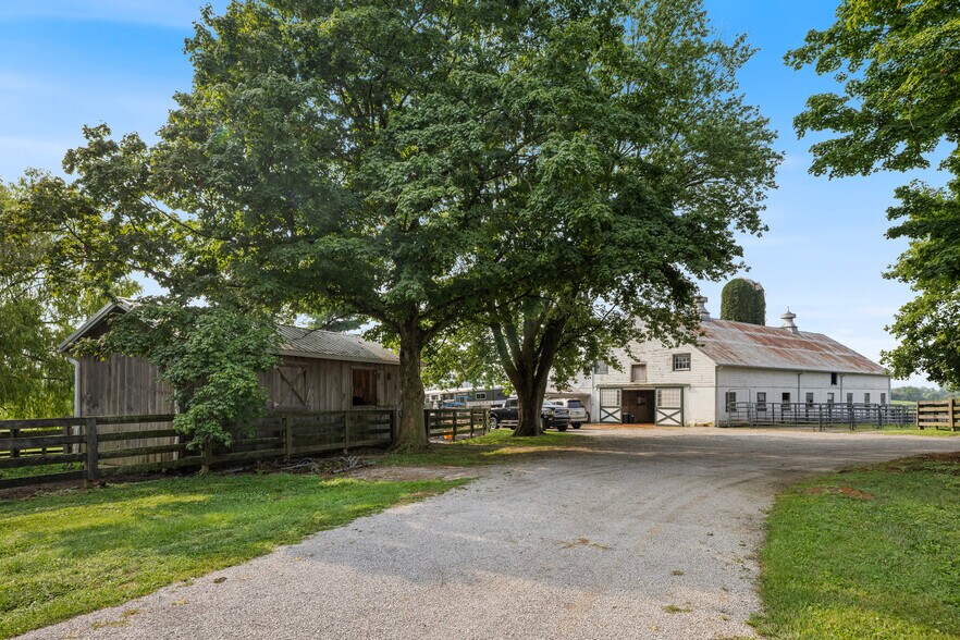 More Photos Of 575 Moody Pike, Shelbyville Land For Sale