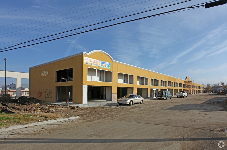 More Photos Of 11456 Harry Hines Blvd, Dallas Freestanding For Sale