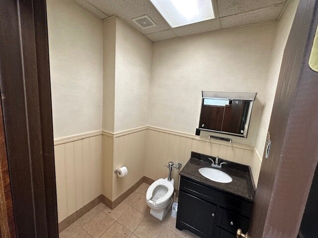 More Photos Of 39 Triangle St, Martin Bank For Lease