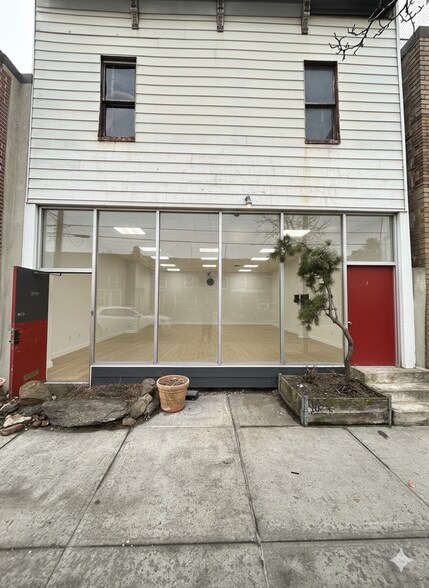 More Photos Of 1322 Jackson Ave, Long Island City Flex For Lease