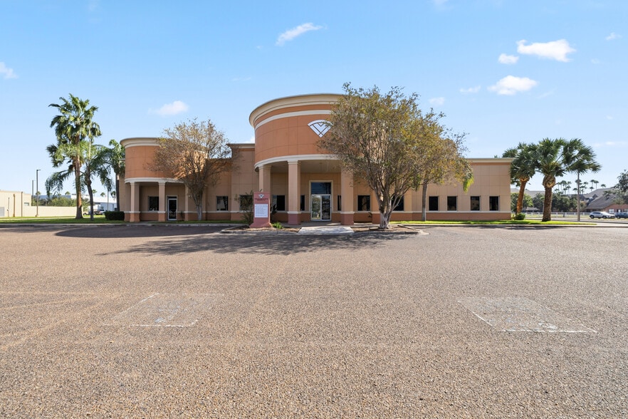 Primary Photo Of 2101 S Cynthia St, McAllen Medical For Sale