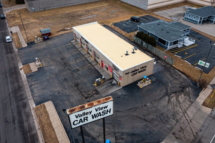 More Photos Of 581 Lester Ave, Onalaska Carwash For Sale