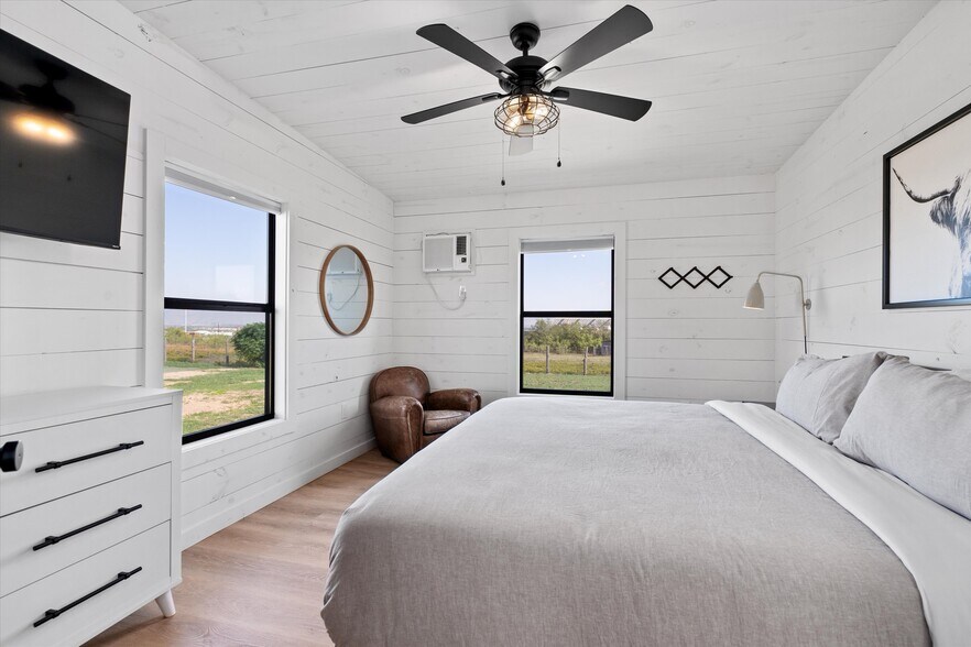 More Photos Of Elroy Rd, Del Valle Land For Sale