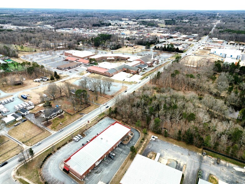 More Photos Of 1010 Van Buren Ave, Indian Trail Light Distribution For Lease