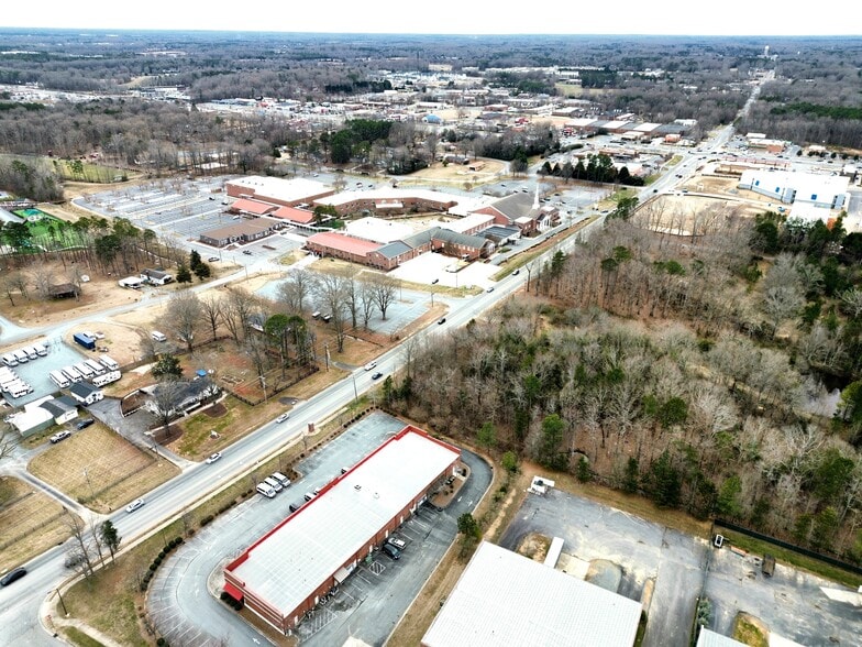 More Photos Of 1010 Van Buren Ave, Indian Trail Light Distribution For Lease