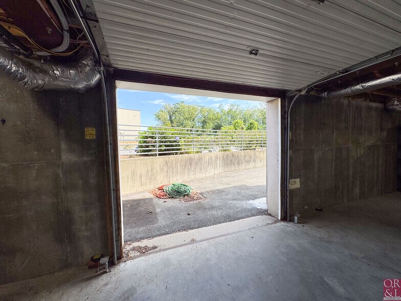 More Photos Of 150 Capital Dr, West Springfield Office For Sale