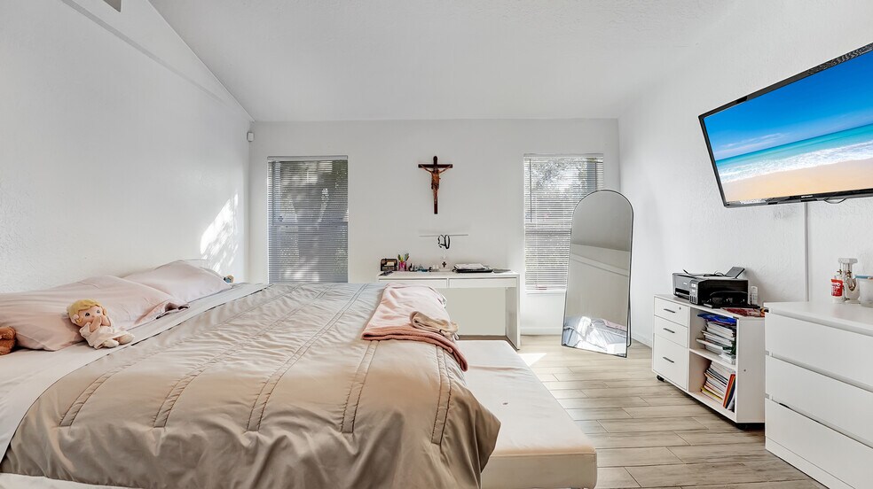 More Photos Of , Wellington Multifamily For Sale