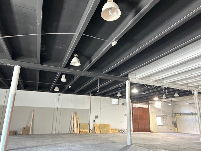 More Photos Of 3075 SW 39th Ave, Miami Showroom For Lease