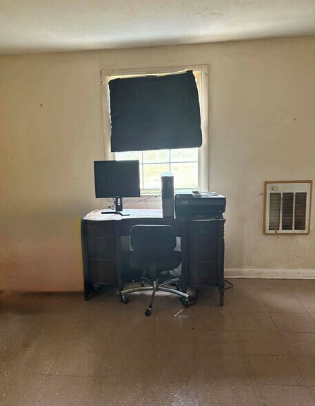 More Photos Of 105 State Sq, Cumberland Multifamily For Sale