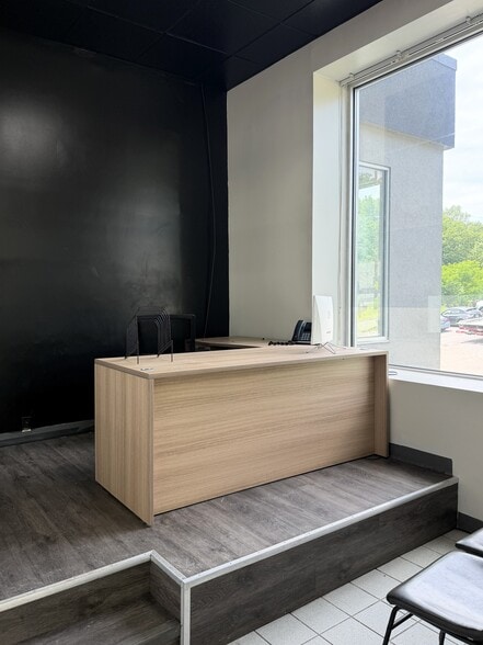 More Photos Of 301 N 9th St, Stroudsburg Auto Dealership For Lease