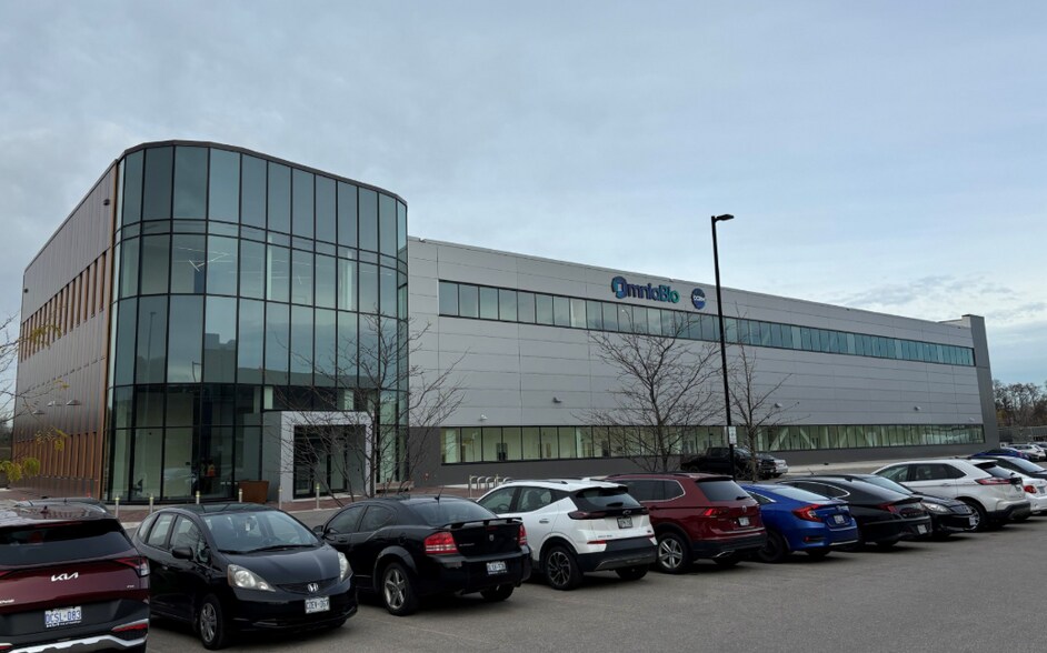 More Photos Of 190 Longwood Rd S, Hamilton Office For Lease