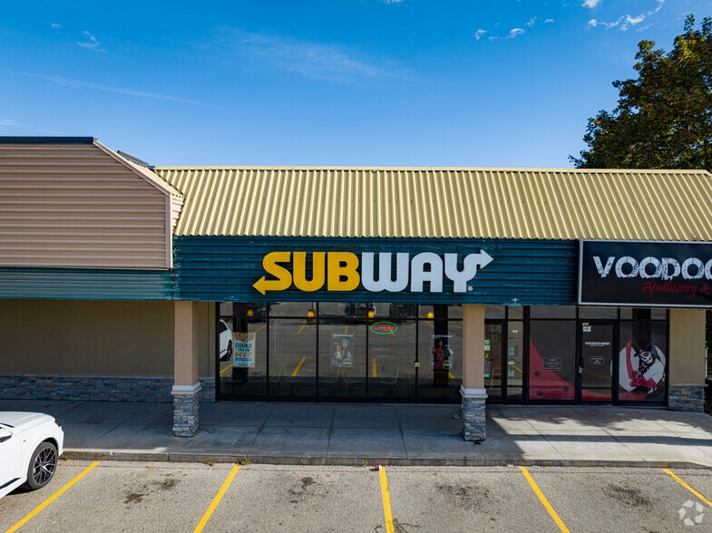 More Photos Of 763-789 Woolwich St, Guelph Freestanding For Lease