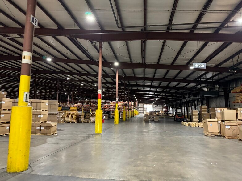 More Photos Of 2314 Wilkins Dr, Chillicothe Warehouse For Lease