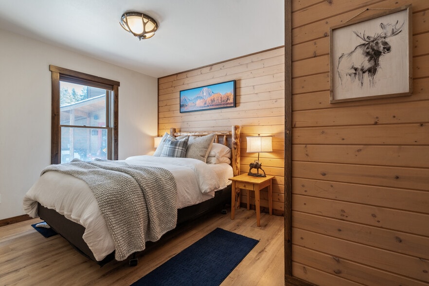 More Photos Of 1845 Hodgson Rd, Whitefish Hotel For Sale