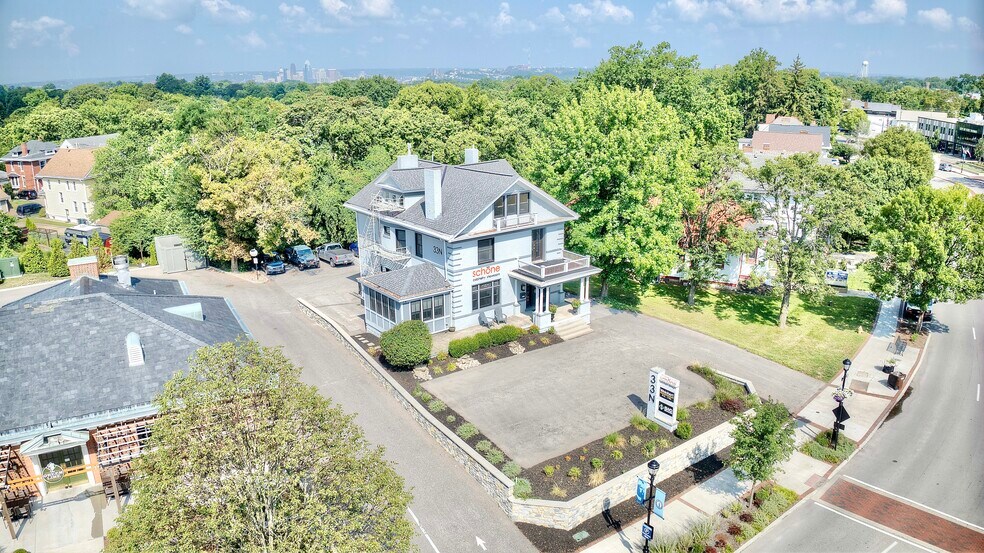 More Photos Of 33 N Fort Thomas Ave, Fort Thomas Office For Sale