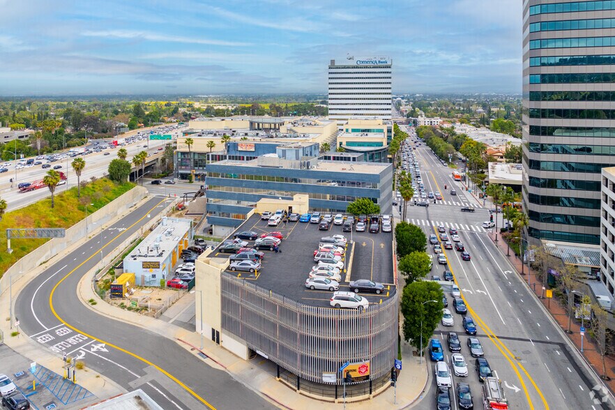 More Photos Of 15300 Ventura Blvd, Sherman Oaks Office For Lease