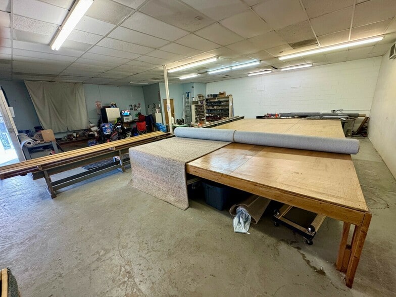 More Photos Of 3665 S Federal Blvd, Sheridan General Retail For Sale