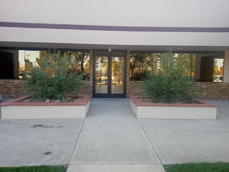 More Photos Of 5065 Deer Valley Rd, Antioch Medical For Lease