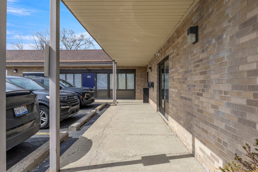 More Photos Of 1800 Grindley Park St, Dearborn Office For Lease