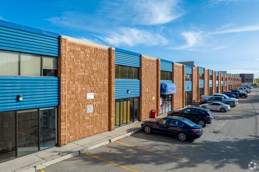 More Photos Of 3716 56th Ave SE, Calgary Warehouse For Lease