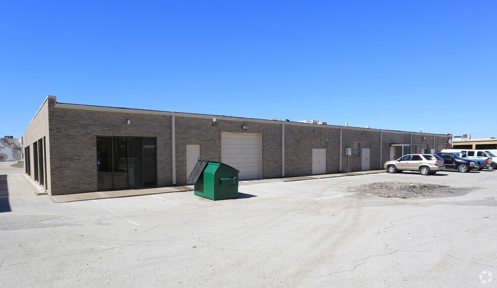 More Photos Of 13748 Neutron Rd, Dallas Office For Lease