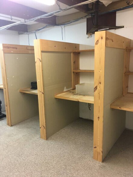 More Photos Of 9107 Industry Dr, Manassas Park Warehouse For Lease