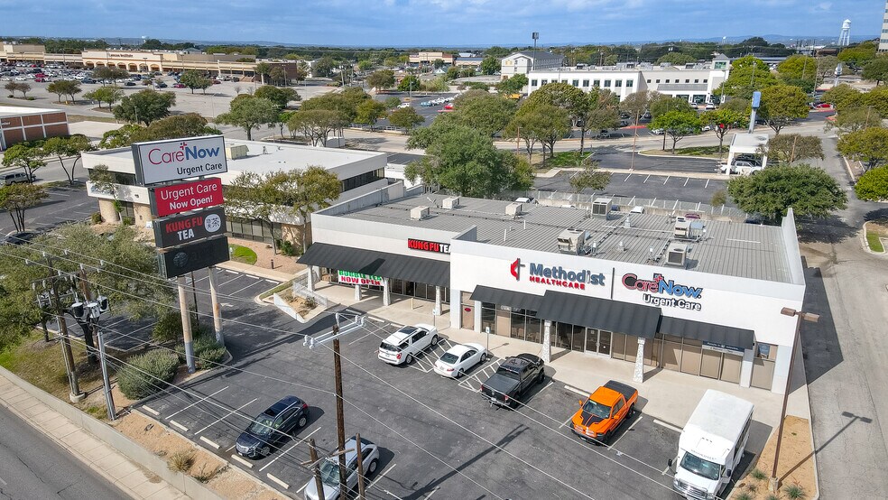 More Photos Of 5755 NW Loop 410, San Antonio Storefront For Lease