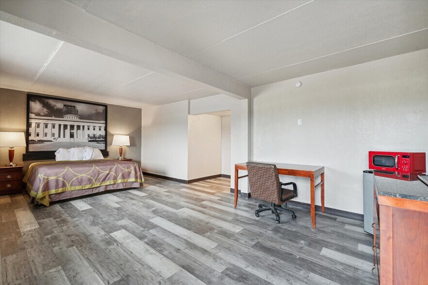 More Photos Of 3491 Latcha Rd, Millbury Hotel For Sale