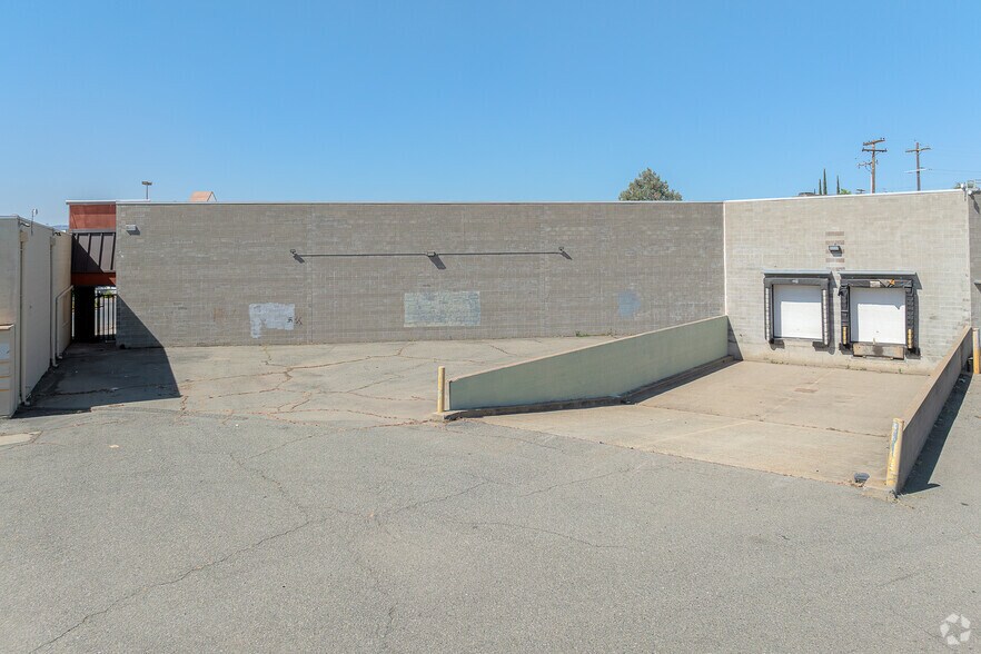 More Photos Of 1815-1985 Oro Dam Blvd E, Oroville Department Store For Sale