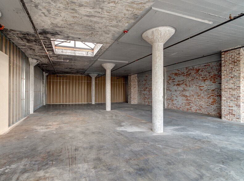 More Photos Of 2301 Commerce St, Houston Loft Creative Space For Lease