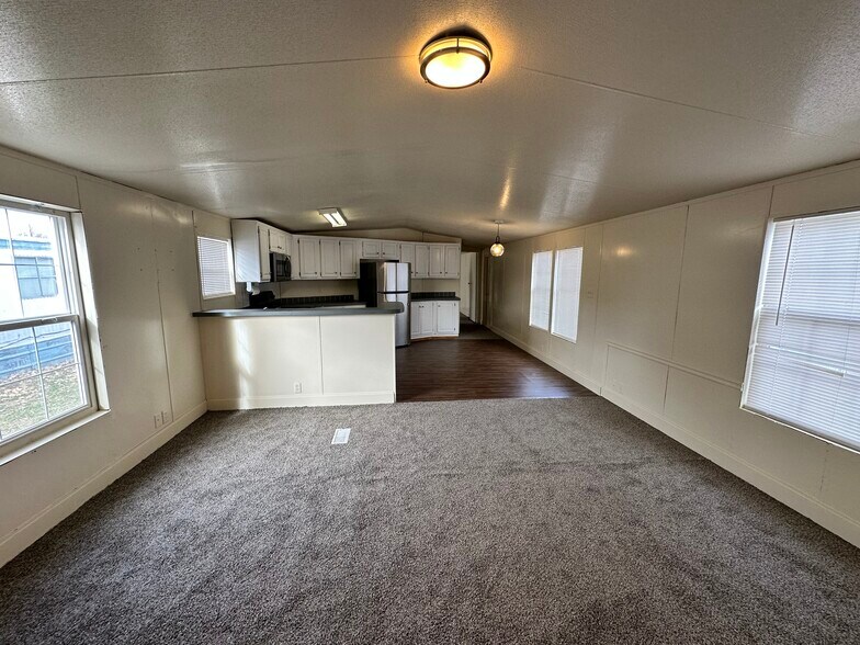 More Photos Of 711 Birch Ln, Billings Manufactured Housing Mobile Home Park For Sale
