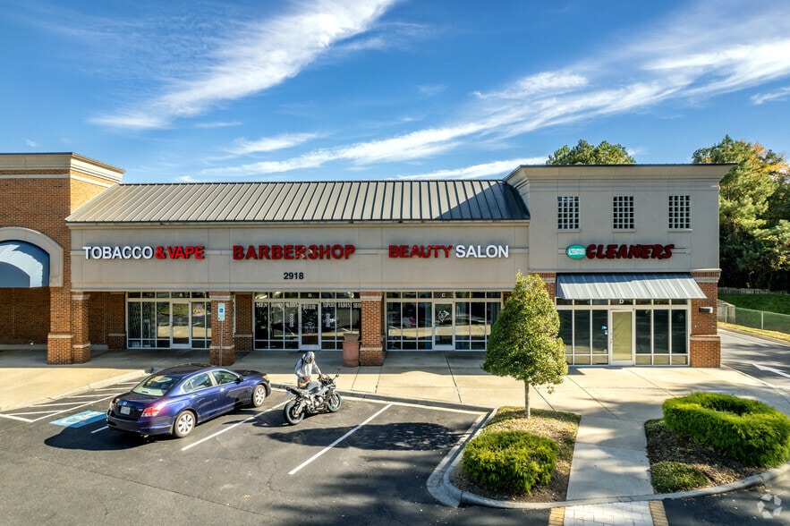 More Photos Of 2910-2918 Mount Holly Huntersville Rd, Charlotte Unknown For Lease