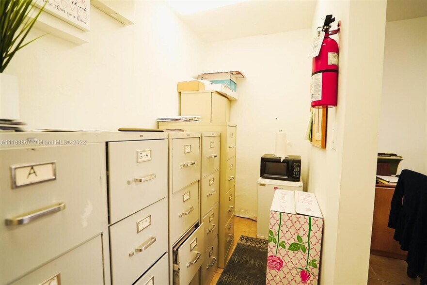 More Photos Of 221 E 9th St, Hialeah Office Residential For Sale