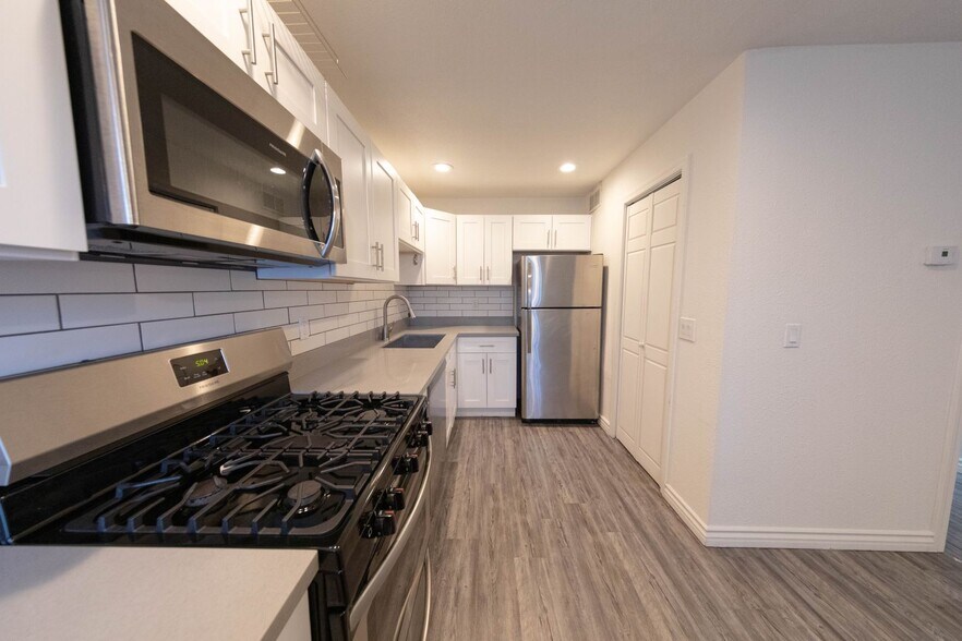 More Photos Of 6725 E Earll Dr, Scottsdale Apartments For Sale