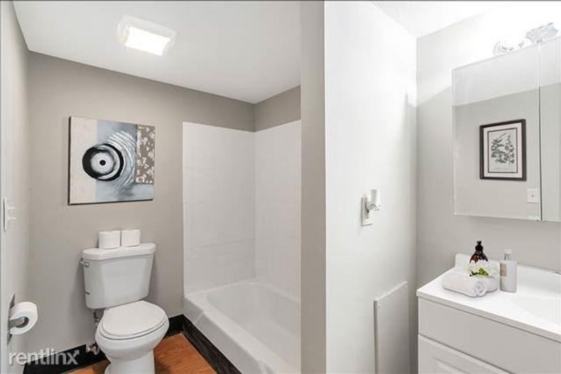 More Photos Of 720 W Michigan Ave, Jackson Apartments For Sale