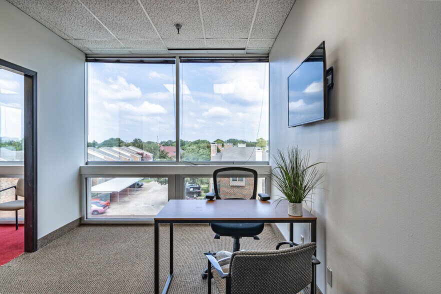 More Photos Of 15150 Preston Rd, Dallas Coworking Space