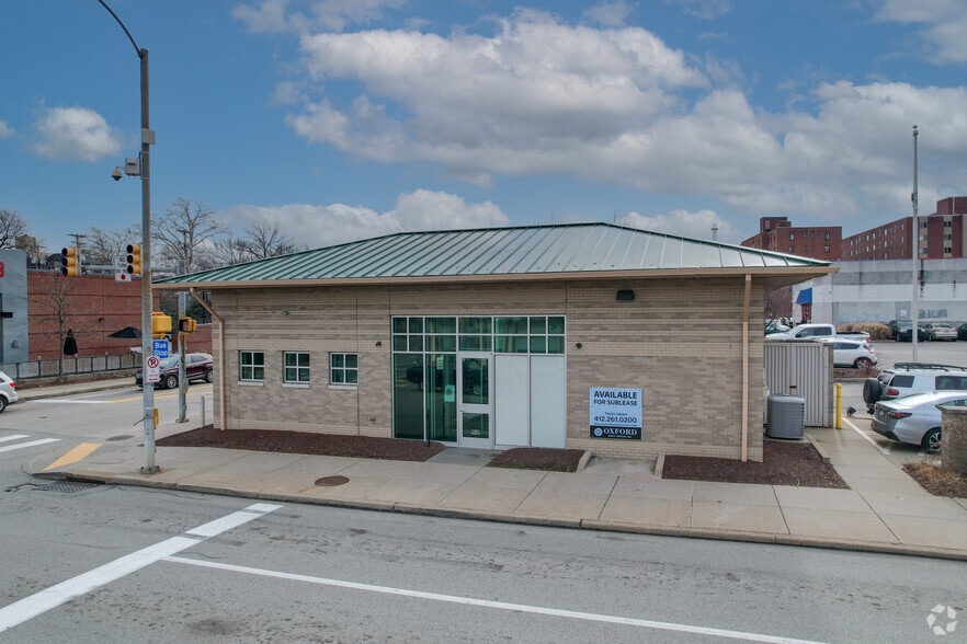More Photos Of 4764 Baum Blvd, Pittsburgh Bank For Lease