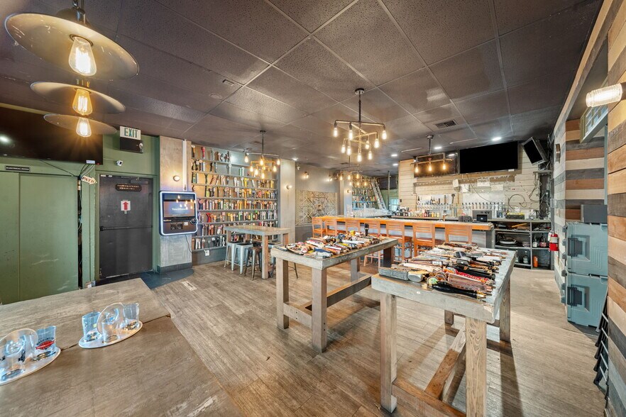 More Photos Of 351 Park Ave N, Renton General Retail For Sale