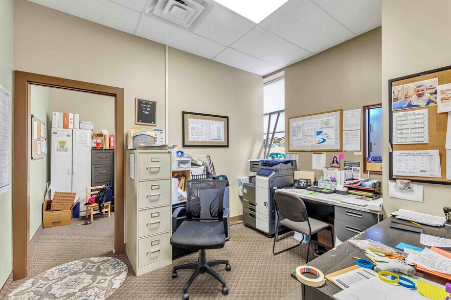 More Photos Of 941 Center Rd, Avon Freestanding For Sale