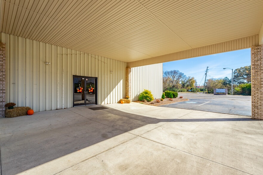 More Photos Of 4501 Oak Hill Rd, Chattanooga Religious Facility For Sale