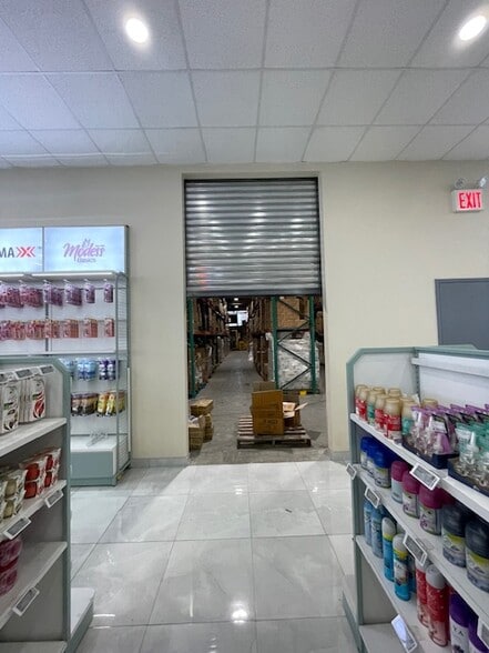 More Photos Of 75 Onderdonk Ave, Maspeth Manufacturing For Sale